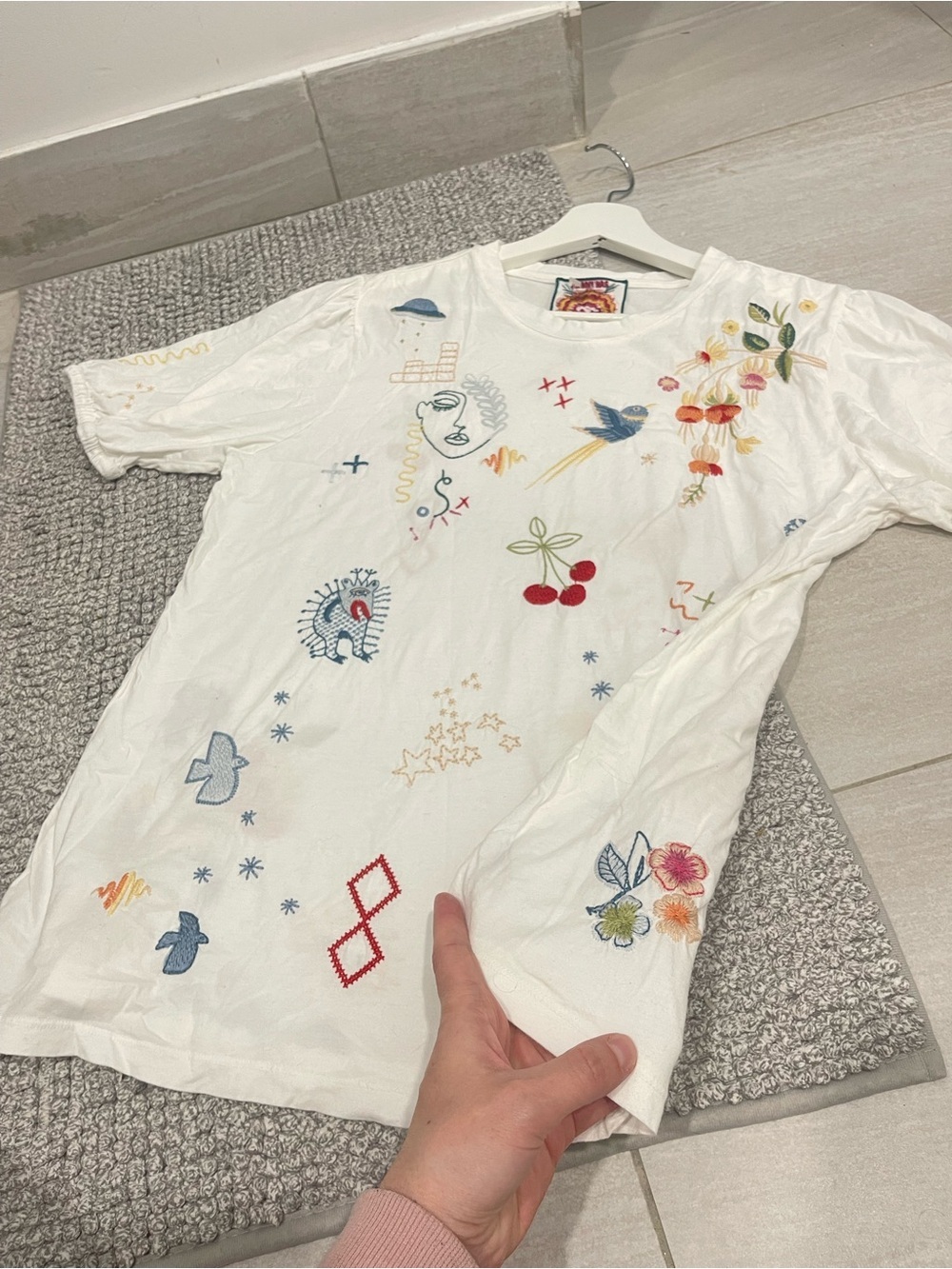 Johnny Was Cleo Short Puff Sleeve Tee Embroidered Top Size Medium White - Picture 4 of 7